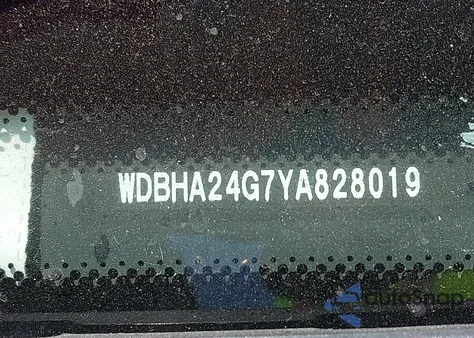 2000 Mercedes-Benz C 230 Kompressor из США, поврежденный, VIN WDBHA24G7YA828019